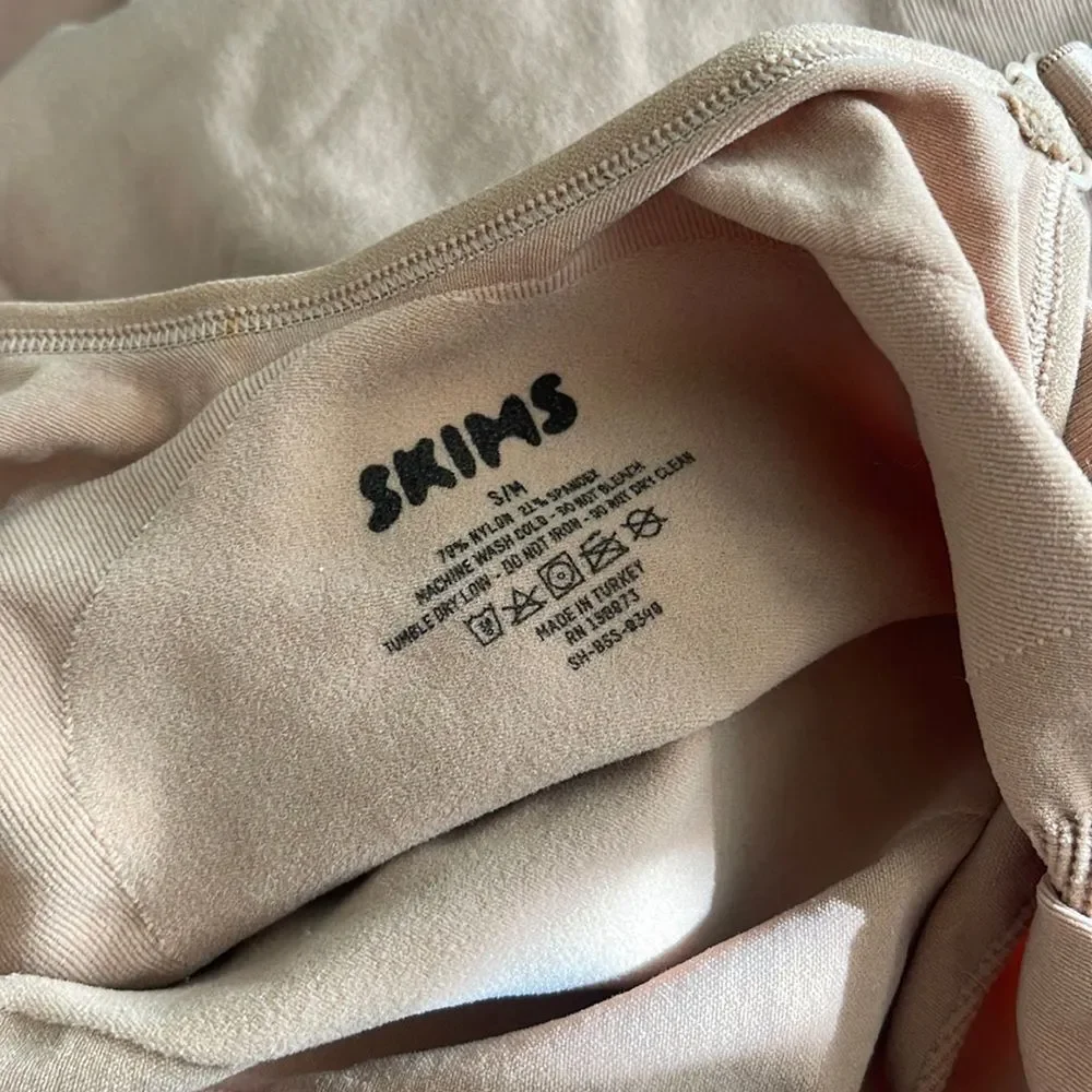 SKIMS SEAMLESS SCULPT MID THIGH BODYSUIT S/M $72 - Picture 7 of 7